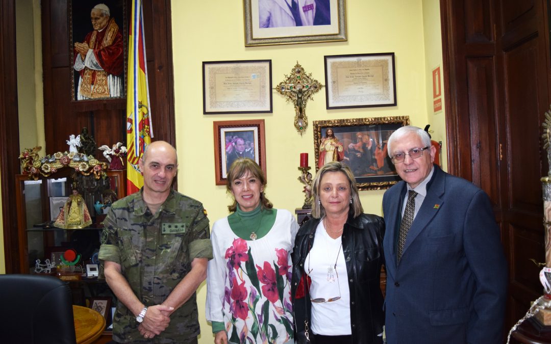 Recibimos la visita del Coronel Jefe del Regimiento de Artillería Antiaérea Nº 49