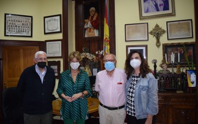 Visita de Pepa Luzardo y Rosa Viera